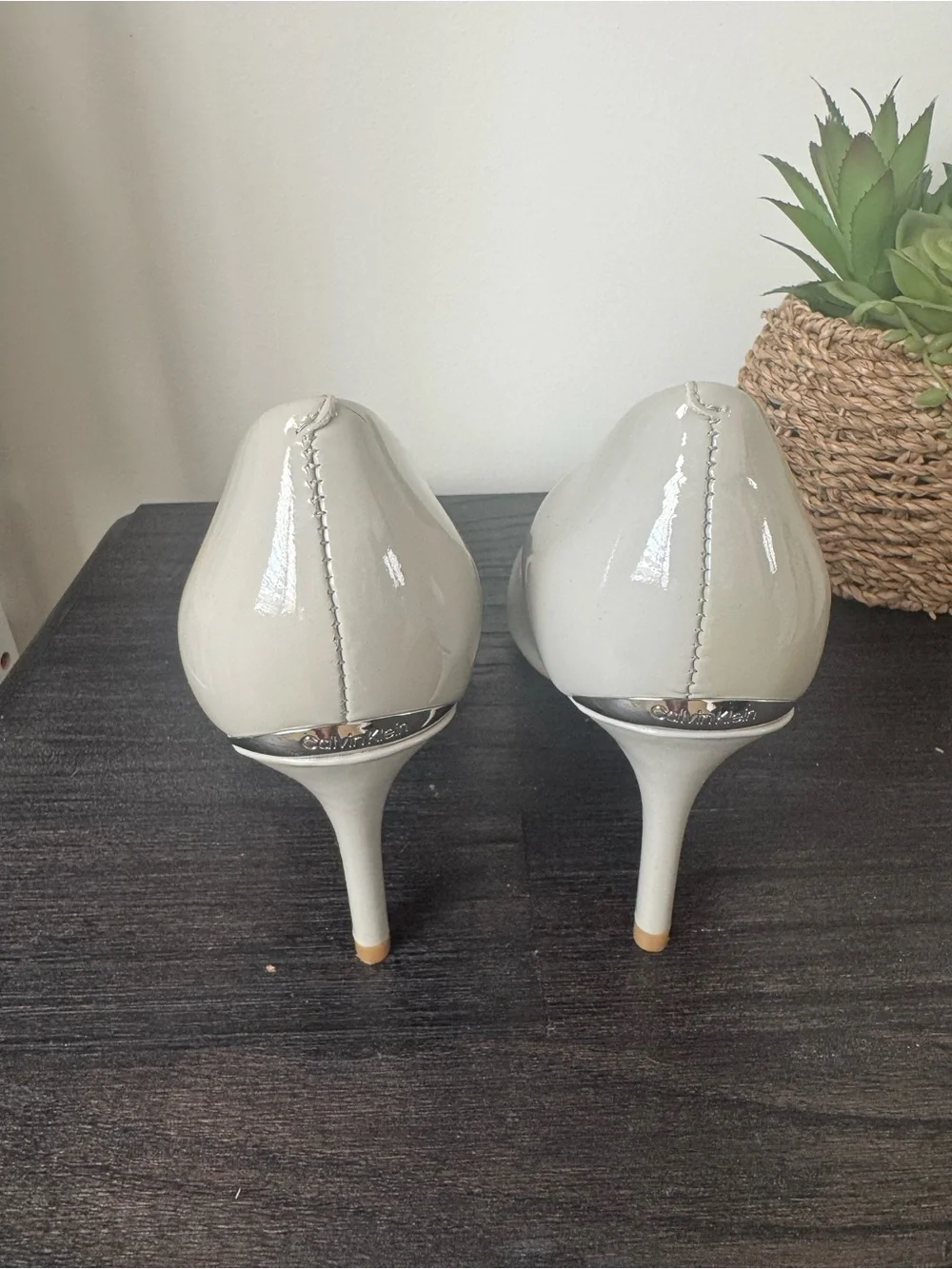 Calvin Klein Pale Sage Gray Patent Pointed-Toe Stiletto Pumps 7.5